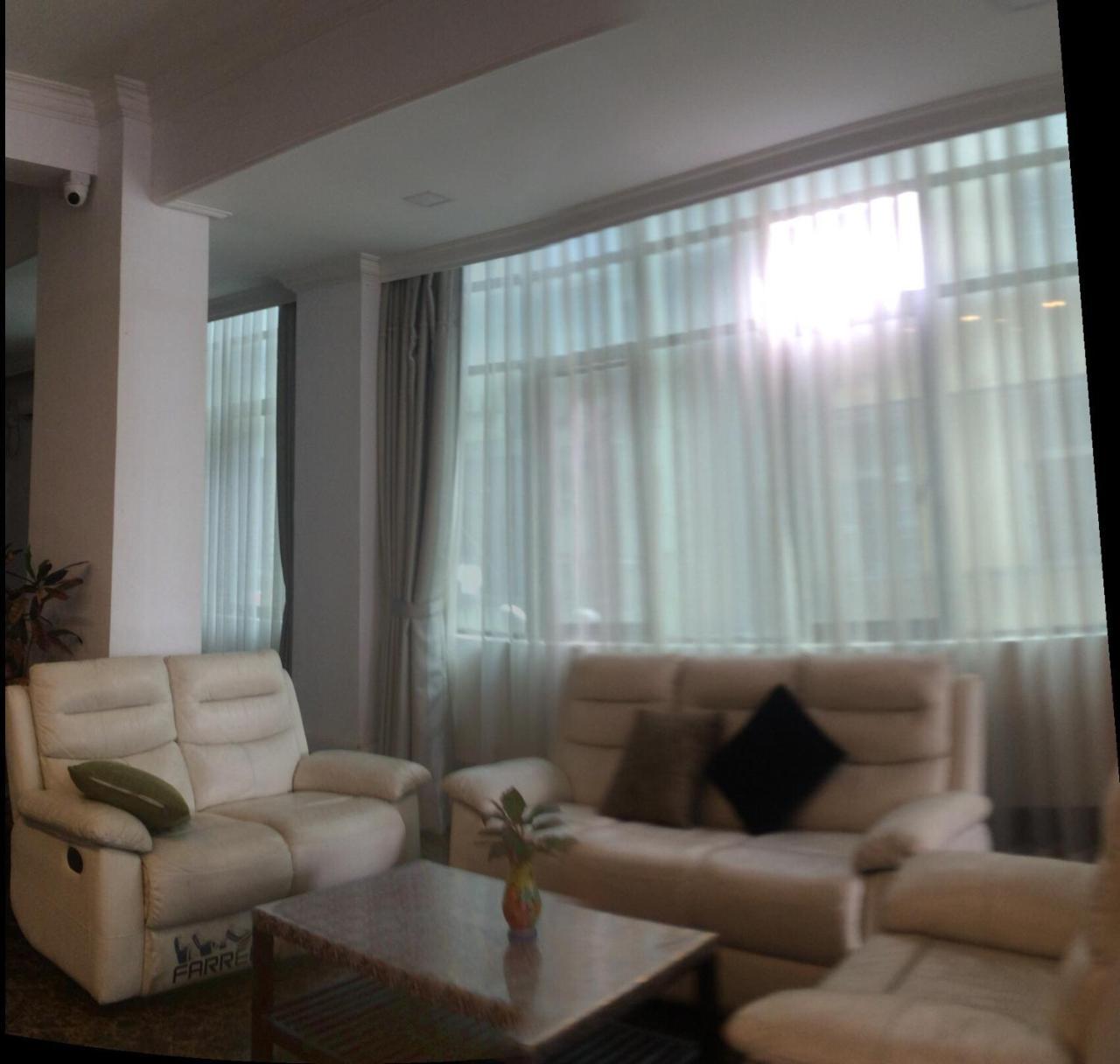 Lanmadaw Plaza Hotel China Town Янгон Екстериор снимка