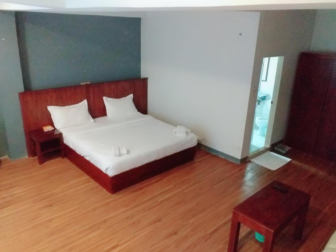 Lanmadaw Plaza Hotel China Town Янгон Екстериор снимка